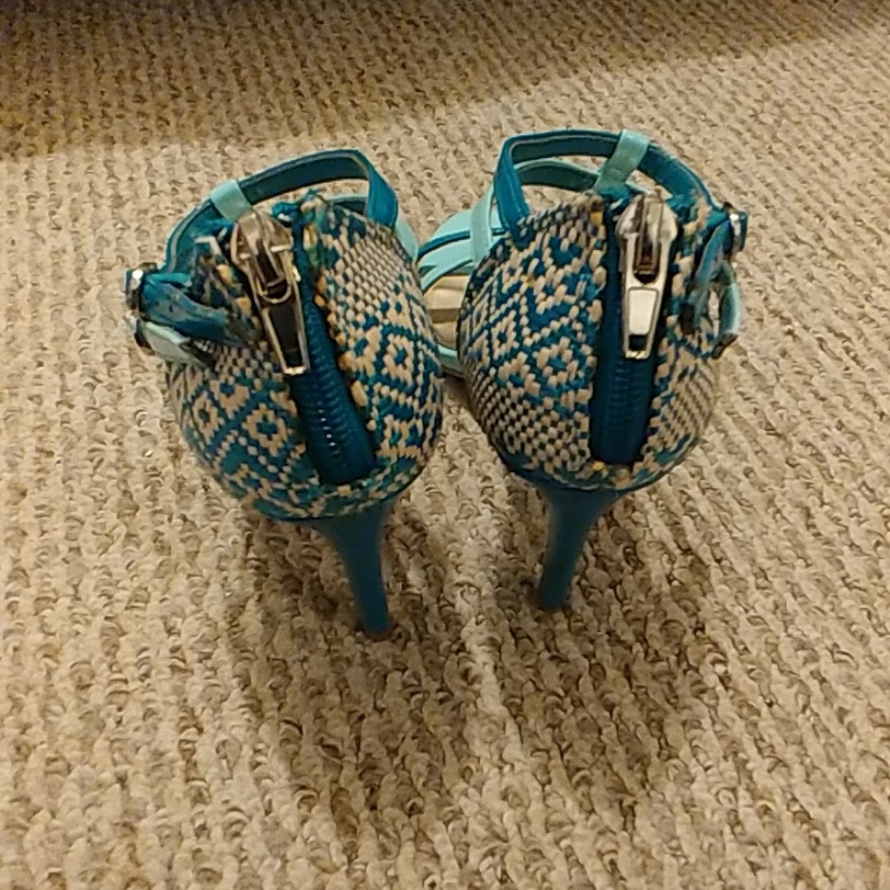 Shoes - Picture 3 of 3